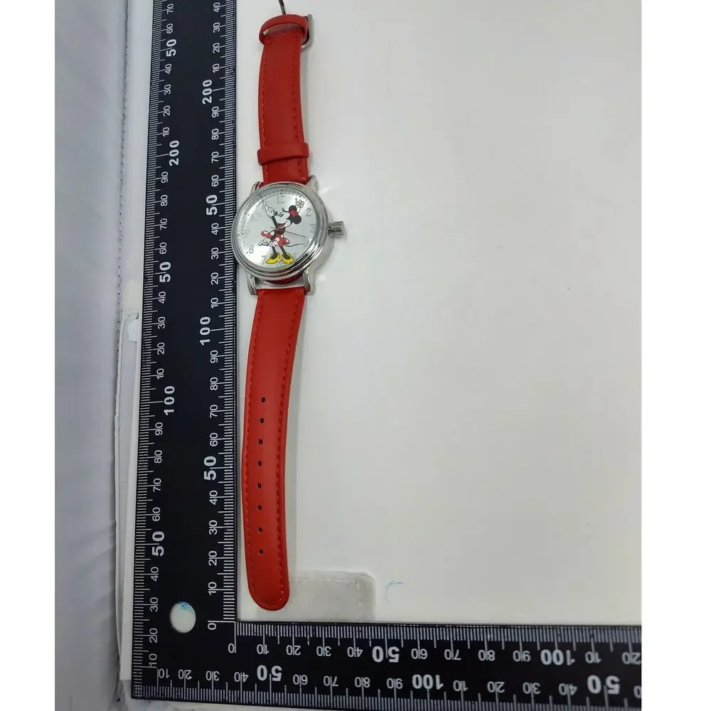 Disney Minnie Mouse Red Polka Dot Watch Classic Silver-toned